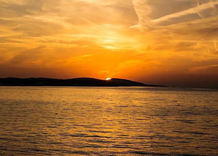 Apartman Comfy In With Fenced Garden